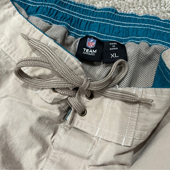 Philadelphia Eagles swim trunks - men’s XL - Picture 9 of 10